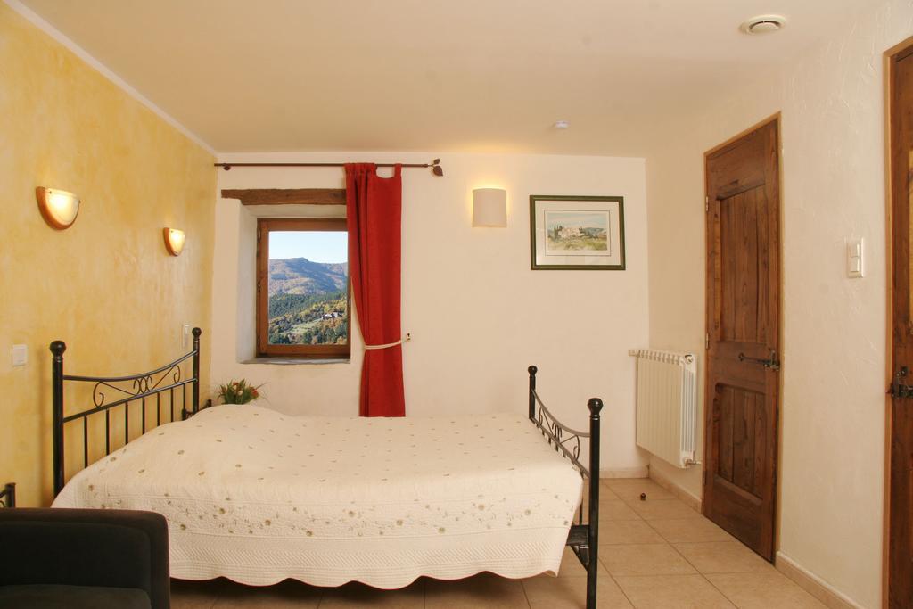 Chambres D'Hotes Lou-Rey Le Collet-de-Dèze Екстериор снимка